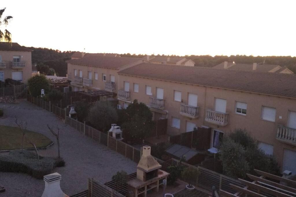 Fantastica Casa Con Piscina Y Playa ,Torredembarra-Tarragona Villa Pobla de Montornés Exterior foto